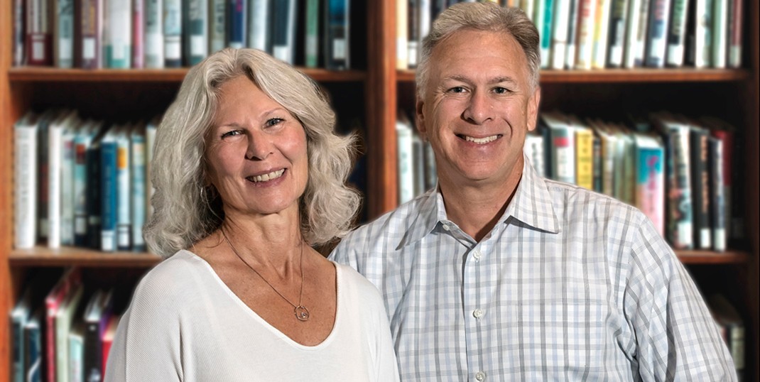 Photo of Phil Schiller and his wife, Kim Gassett-Schiller