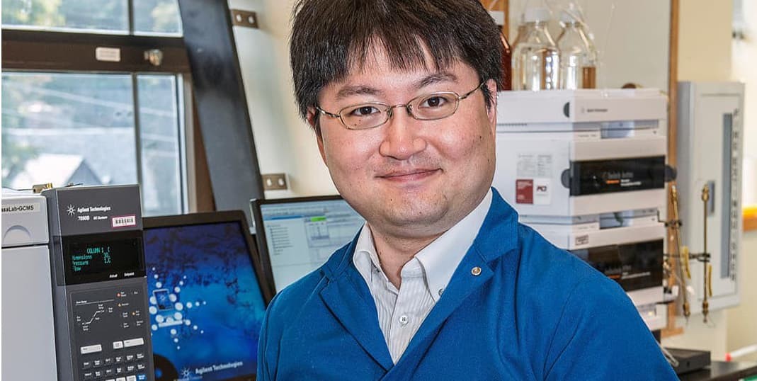 Photo of Boston College chemist awarded Sloan Research Fellowship