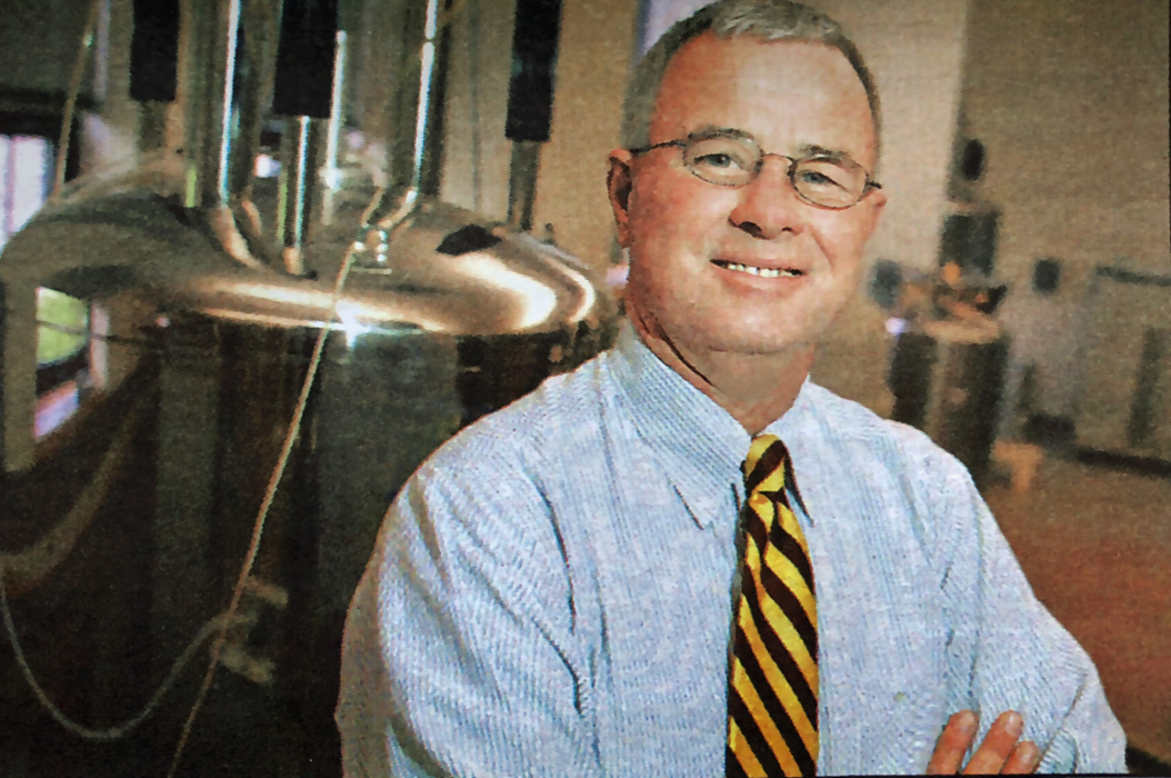 John Boylan, manager of the Merkert Chemistry Center's nuclear magnetic resonance laboratory, named the 2003 Community Service Award winner.
Front page of May 23, 2003 issue of Chronicle.
Passed away 5/9/2024.
Photo by Gary Wayne Gilbert